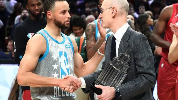 Stephen Curry spoke with commissioner Adam Silver privately after Robert Sarver's punishment