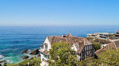 Photos: Peek inside Bette Davis’ majestic former Laguna Beach estate