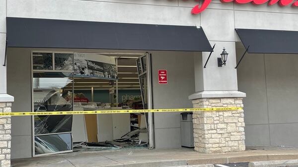 Car drives through front of south Tulsa pharmacy