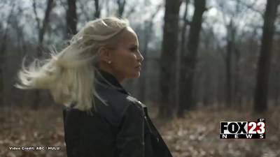 Kristin Chenoweth opens up about Girl Scout murders cold case