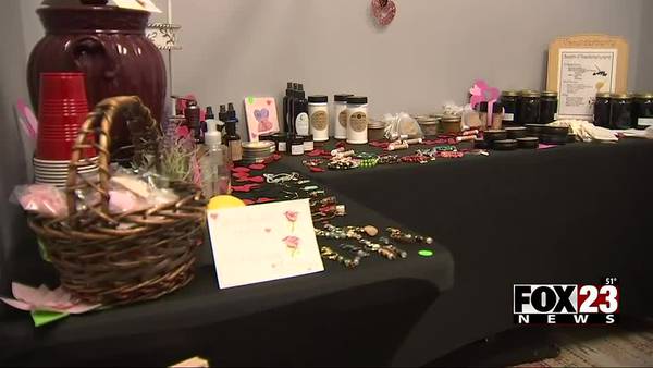 Tulsa chiropractic office holds Valentine’s market