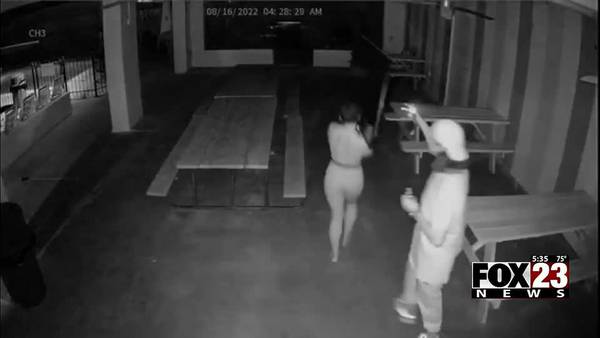 Video: Tulsa’s Park Plaza South Pool burglary caught on camera