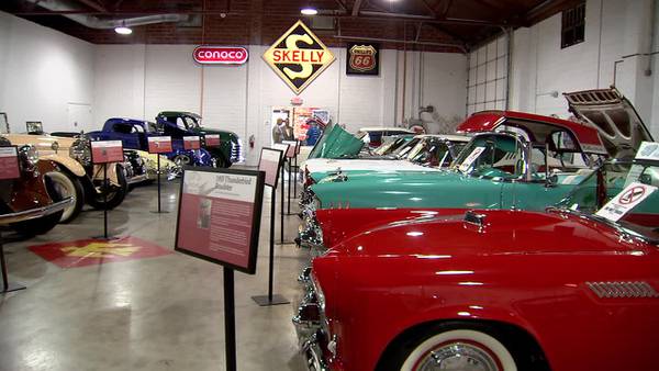 TRACING ROUTE 66: Heart of Route 66 Auto Museum