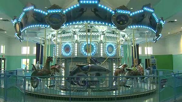Oklahoma Aquarium staff help design carousel in Jenks