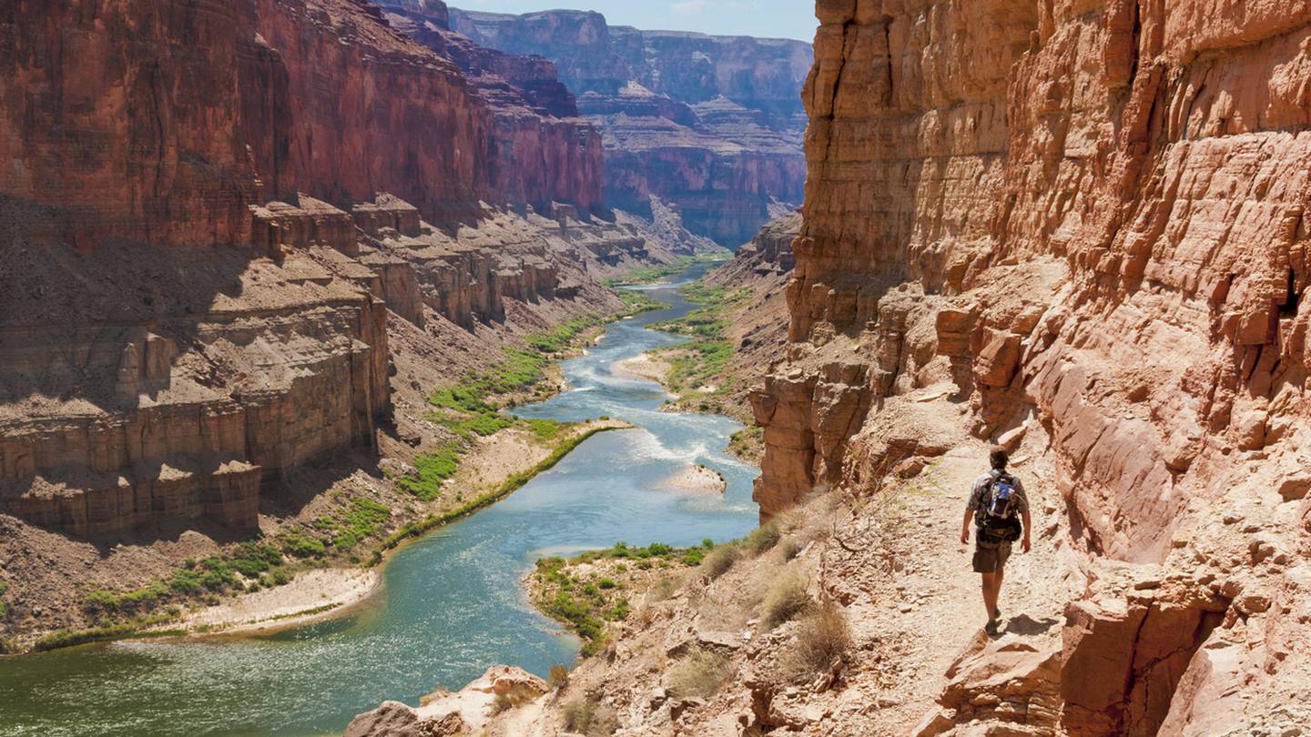 Woman dies hiking Grand Canyon in 115 degree heat, NWP, News Without Politics, extreme heat, tragic news, news without bias