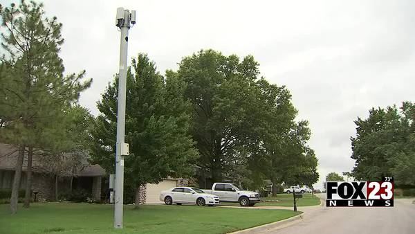 Video: South Tulsa community voice worries over 5G towers