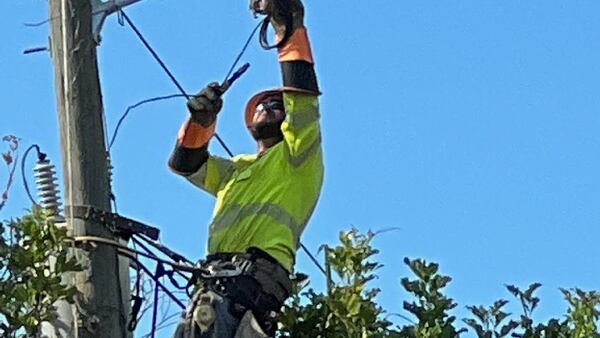 OG&E crews help restore power to tens of thousands of people in Florida after Ian