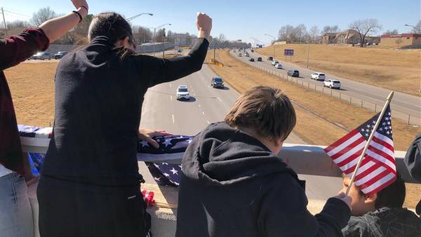 Photos: People gather to support "The People's Convoy" passing through Oklahoma 